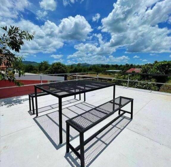 استراحتگاه Baan Gon Chompu