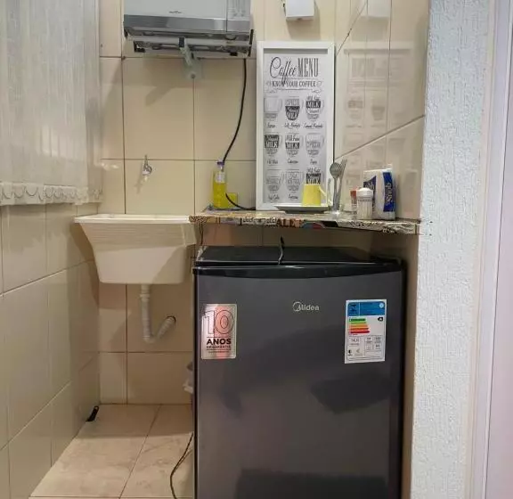 ユースホステル Quitinetes Em Araraquara