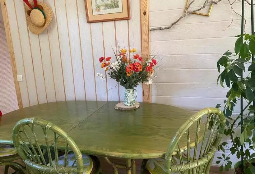 ベッドアンドブレックファースト Appartement Sérénite