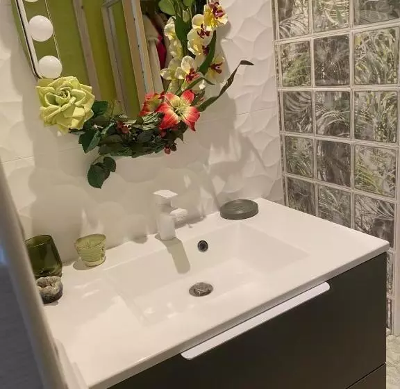 ベッドアンドブレックファースト Appartement Sérénite