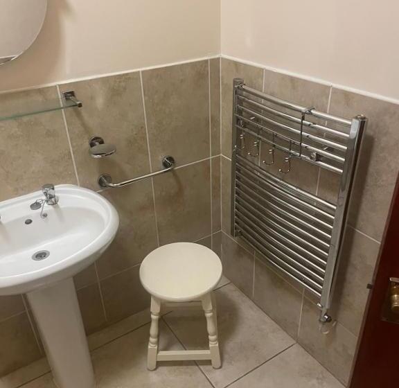 ベッドアンドブレックファースト Dolphin Inn