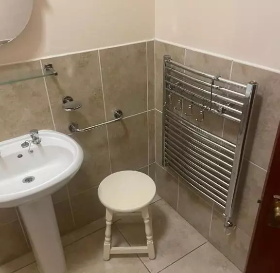 Aamiaismajoitus (B&B) Dolphin Inn