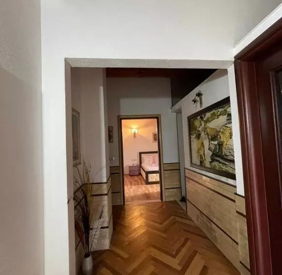 تختخواب و صبحانه Elsa S Villa