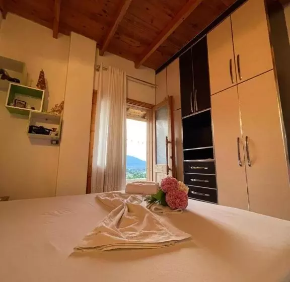 تختخواب و صبحانه Elsa S Villa