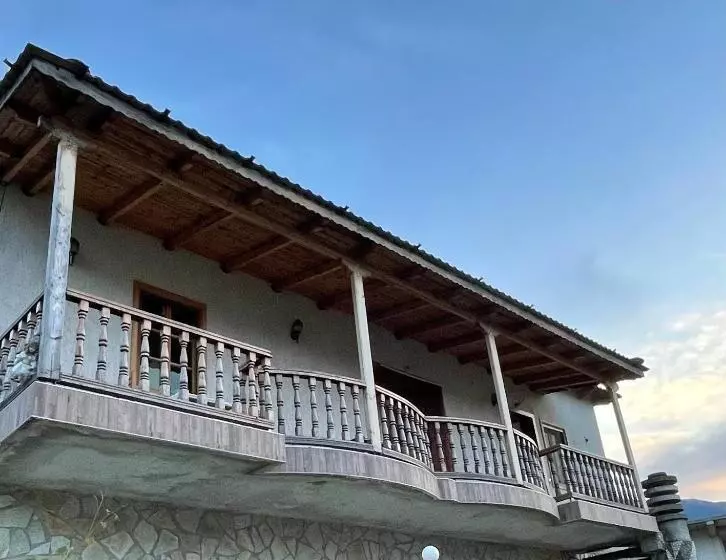 تختخواب و صبحانه Elsa S Villa