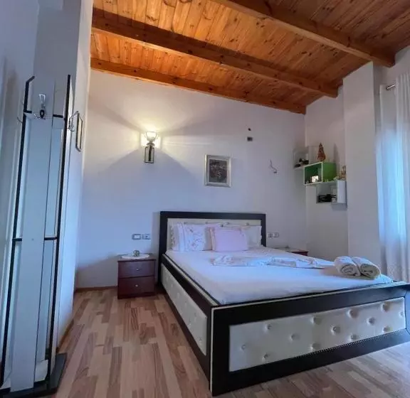 تختخواب و صبحانه Elsa S Villa