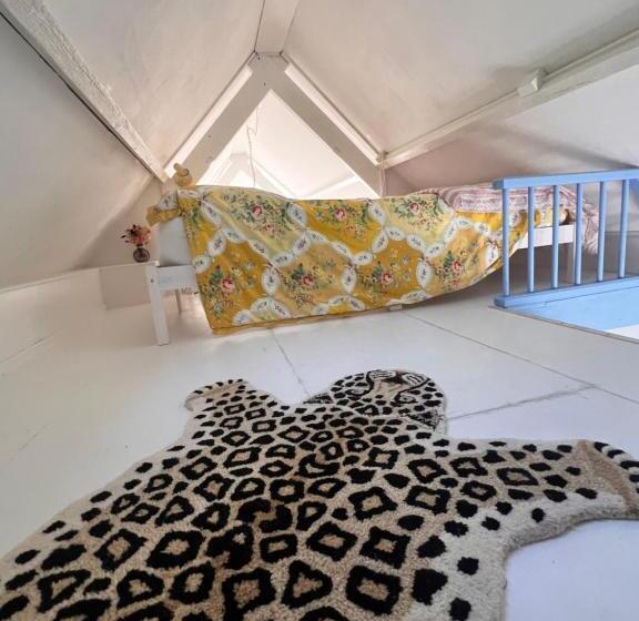 צימר Lingeliefde Logement Complete Studio Met Eigen Keuken En Badkamer