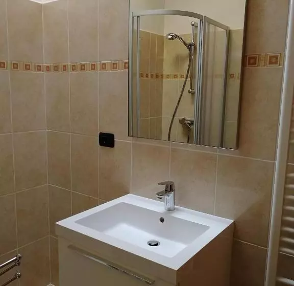 Aamiaismajoitus (B&B) Locanda Castil