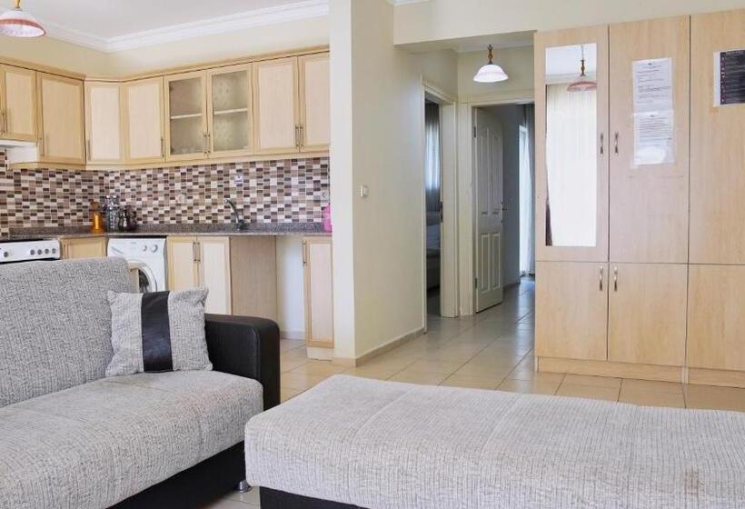 Club Deep Blue Tatil Köyü