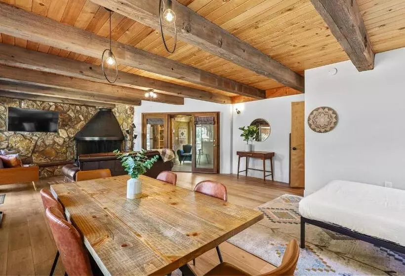 Hotelli Basecamp Lodge