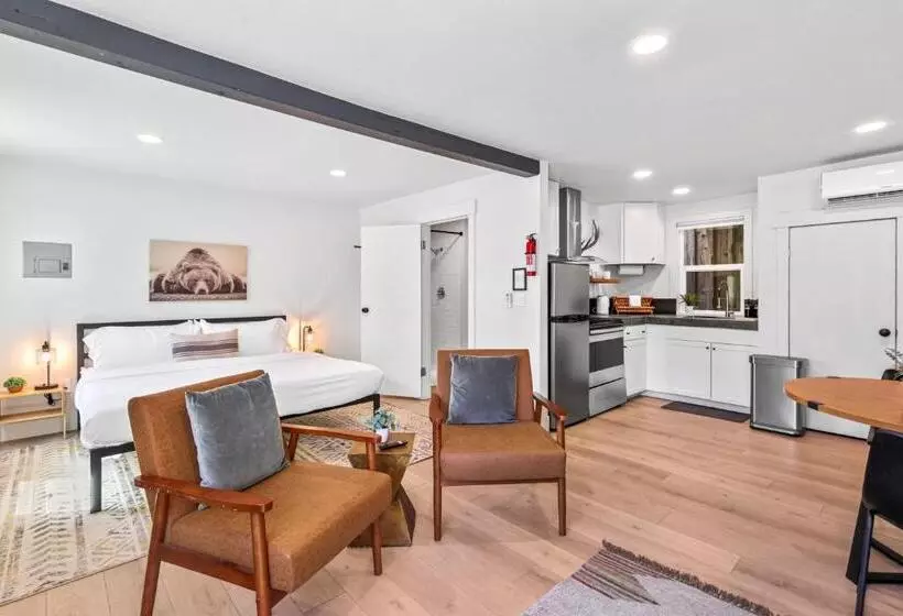 Hotelli Basecamp Lodge