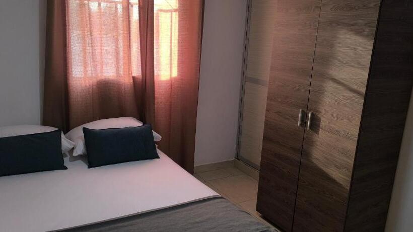 בית מלון כפרי Gaia Café Gastrobar