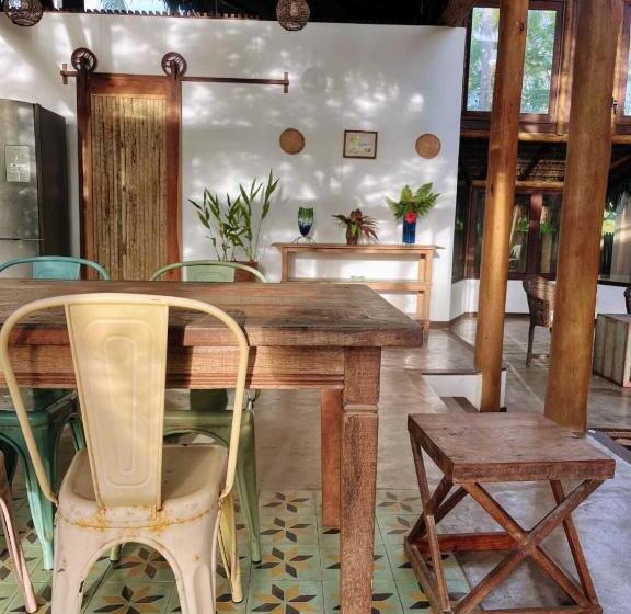 فندق Lar Riviera