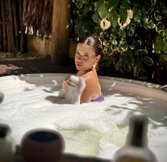 فندق Lar Riviera