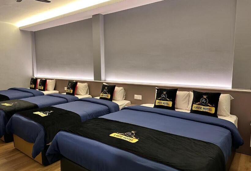 Hotel Lavie At Centrum