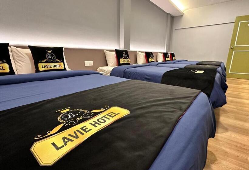 Hotel Lavie At Centrum