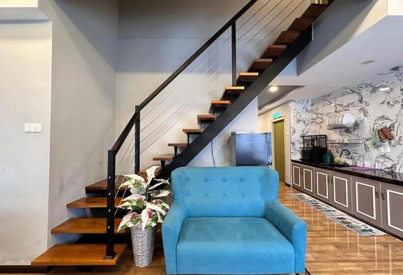 Hotel Lavie At Centrum