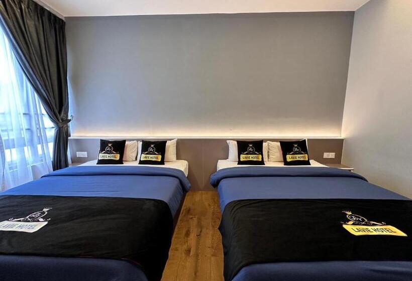 Hotel Lavie At Centrum