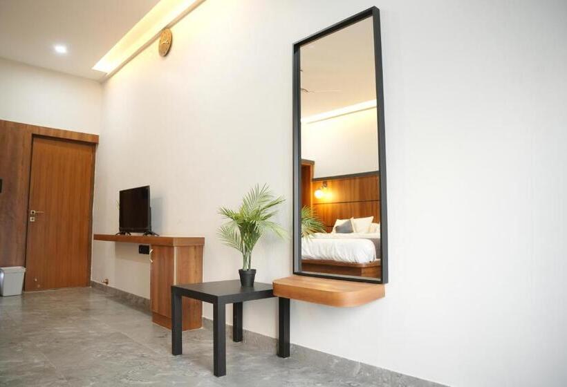 호텔 Sarvam Residency