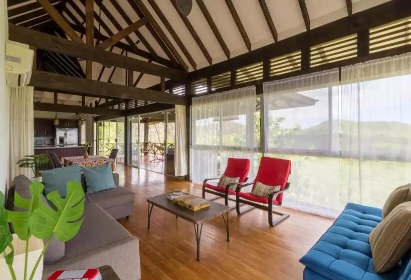 ホテル Skycloud Bungalows Amazing Mountain And Ocean Views