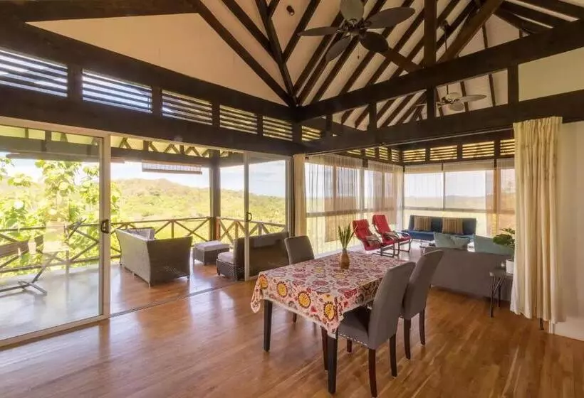 ホテル Skycloud Bungalows Amazing Mountain And Ocean Views