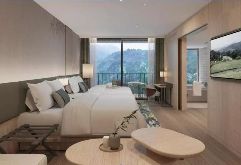 Hotelli The Suites By Royal Tulip Gunung Geulis Resort & Golf