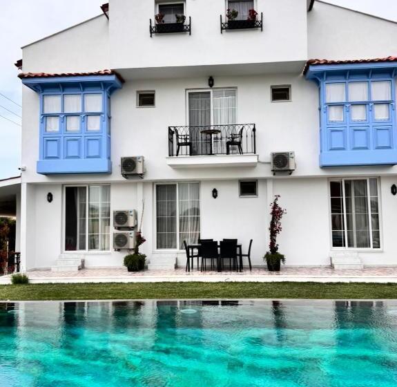 ホテル Villa Egella