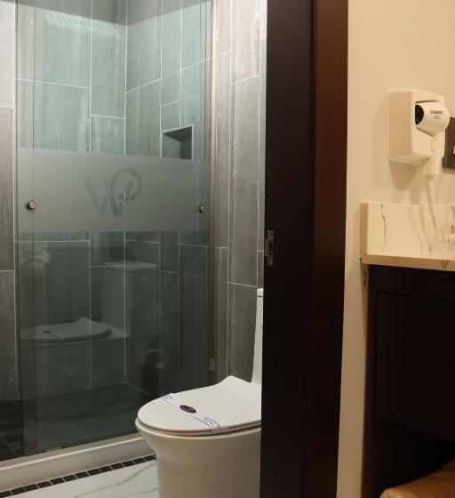 בית מלון כפרי West Plaza