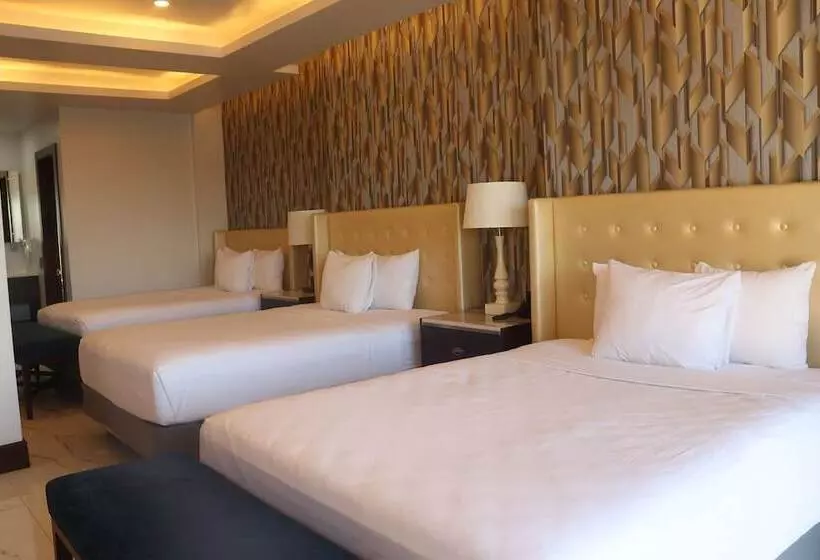 ホテル West Plaza