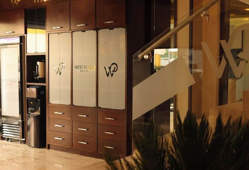 בית מלון כפרי West Plaza