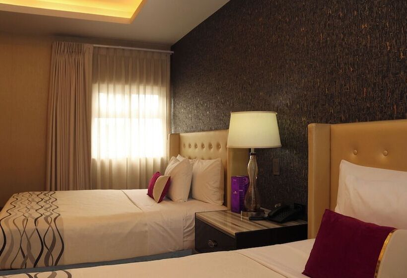 בית מלון כפרי West Plaza