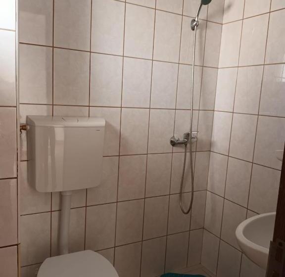 پانسیون Casa Tuia