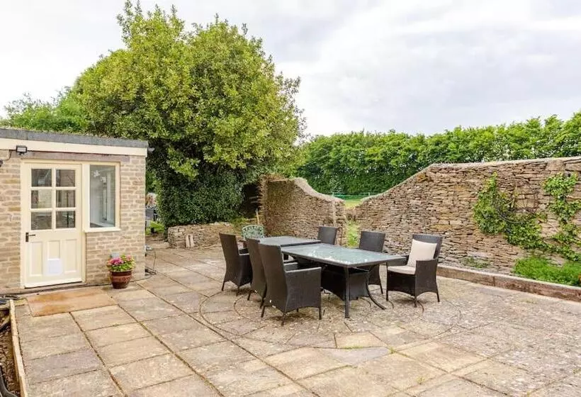 Majatalo Furzen Farmhouse