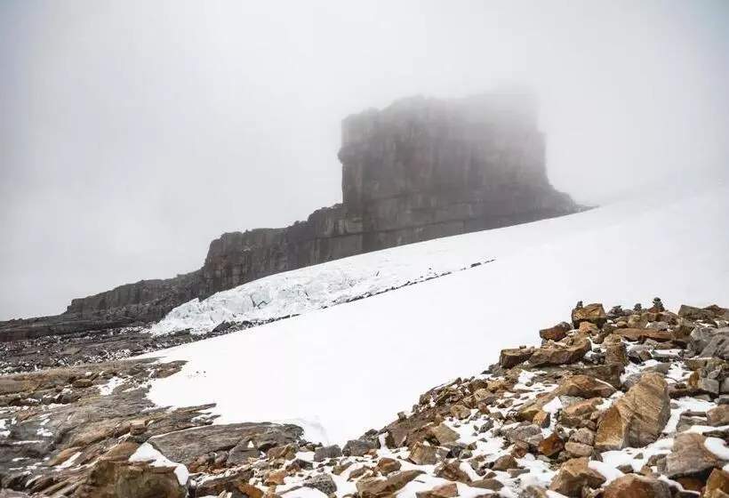 ペンション Güicani Hostel