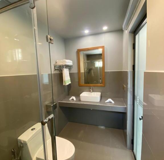 پانسیون La Pearl Mathiveri