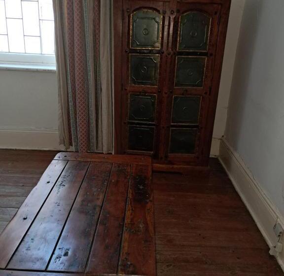 膳宿费 Mossie S Nes