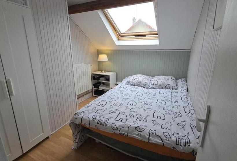 Pensionat Chambres Privées Avec Piscine Partagées Et Cuisine Partagée à 20 Minutes De Paris Et 40 Minutes De D