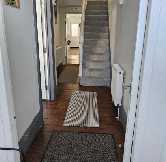 ペンション Yps Seaview Apartments