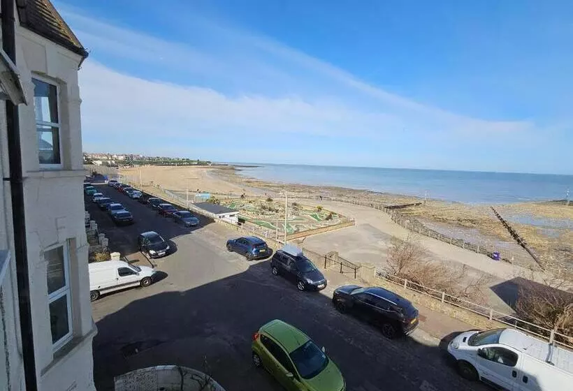 ペンション Yps Seaview Apartments