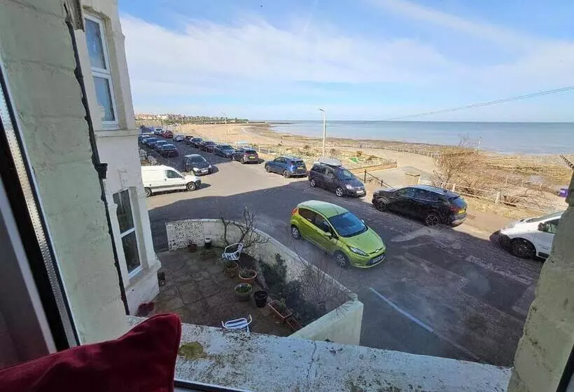 ペンション Yps Seaview Apartments