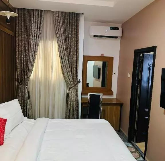 هتل Rolarz Resorts &