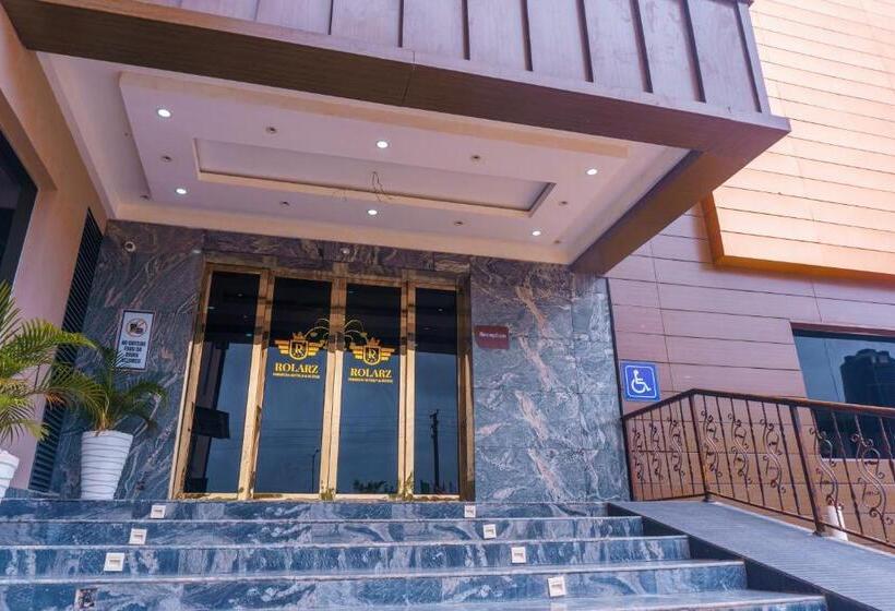 هتل Rolarz Resorts &