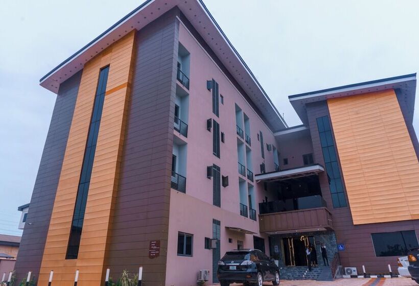 هتل Rolarz Resorts &