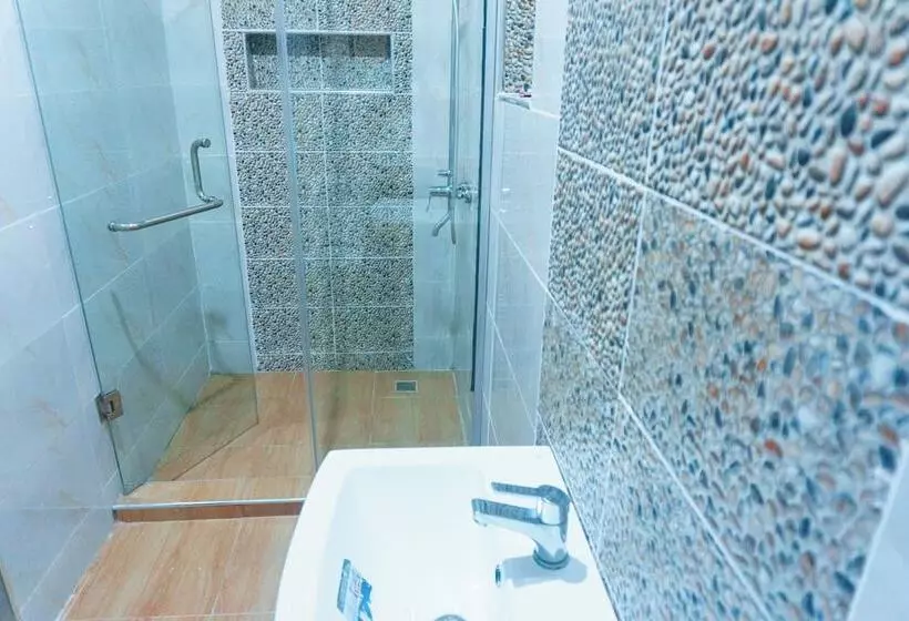 هتل Rolarz Resorts &