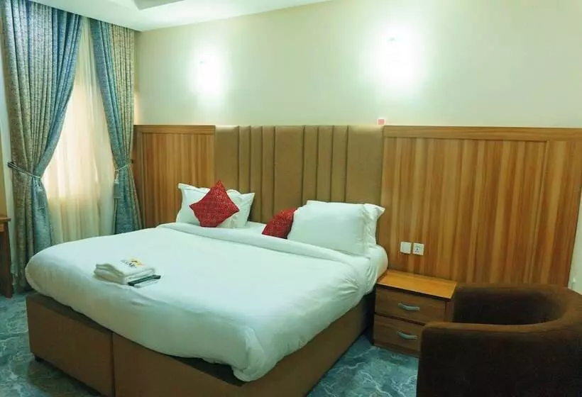 هتل Rolarz Resorts &