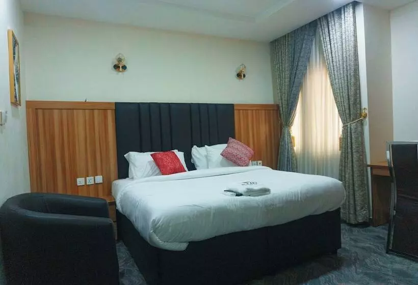 هتل Rolarz Resorts &