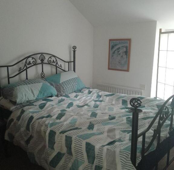 مبيت وإفطار 25 Clements Lane