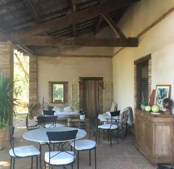 Aamiaismajoitus (B&B) Maison De Vacances Le Vivier