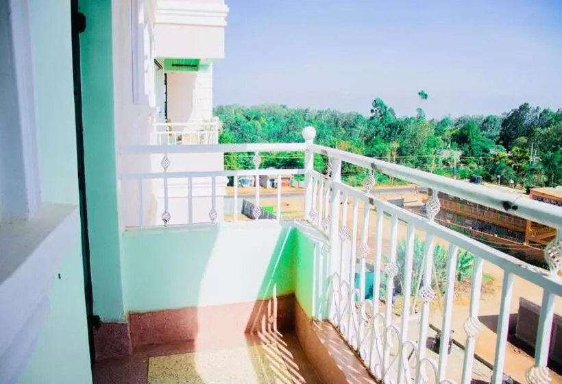 تختخواب و صبحانه Fridah S Place