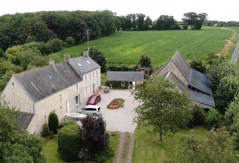 مبيت وإفطار Le Jardin Poulard